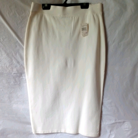 Cream color midi skirt - Picture 2 of 5